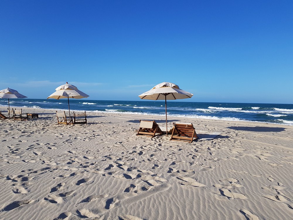 Orla tranquila de Barro Preto Beach em Aquiraz